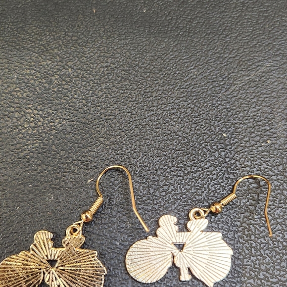 Bike Earrings Gold Metal Bicycle Earrings NWT - Picture 3 of 4